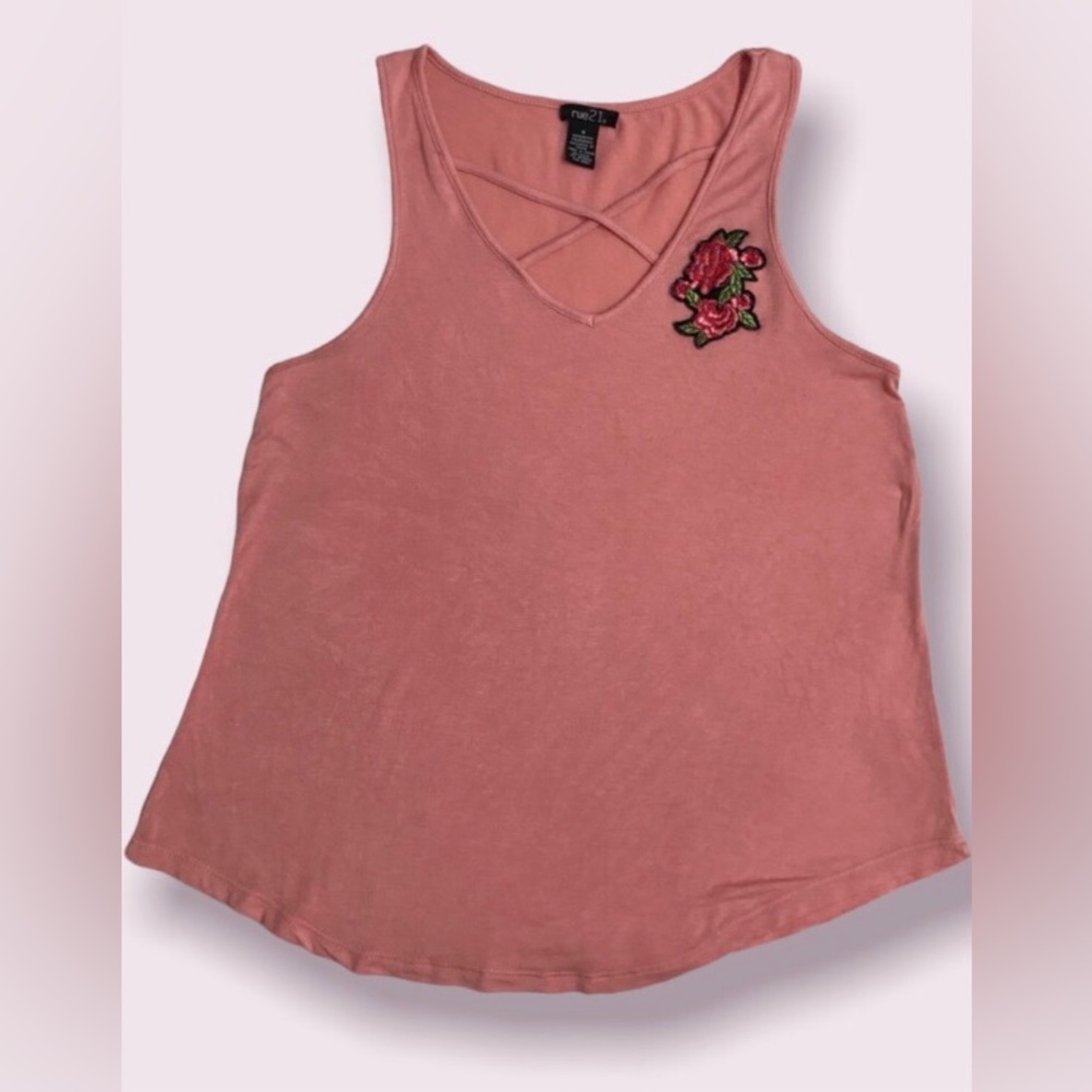 Rue21 Sleeveless Shirt, Size Small